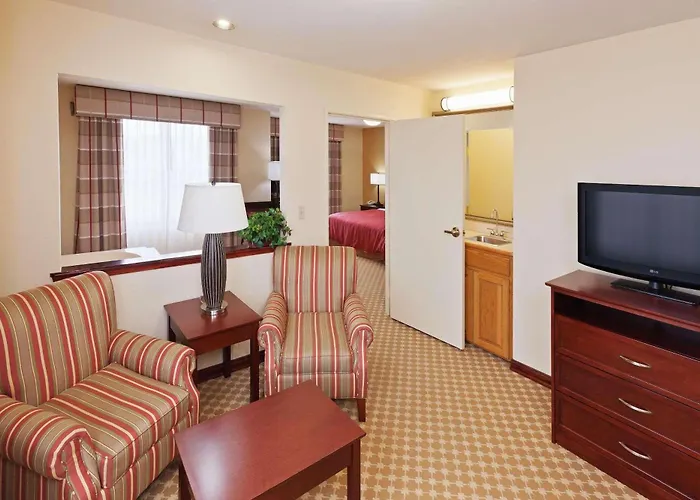 Country & By Radisson, Tulsa, Ok Hotel 3*