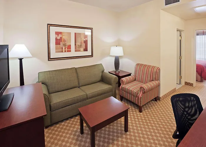 Country & By Radisson, Tulsa, Ok Hotel 3*