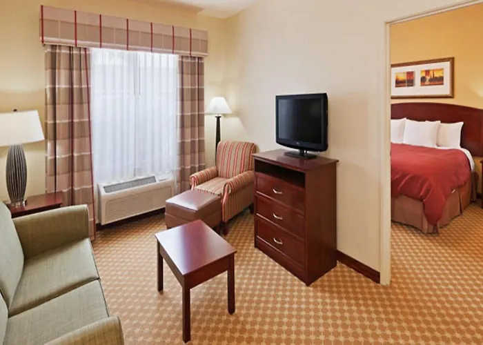 Country & By Radisson, Tulsa, Ok 3*