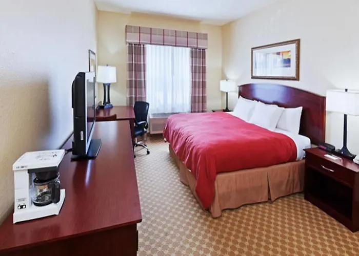 Hotel Country & By Radisson, Tulsa, Ok Tulsa